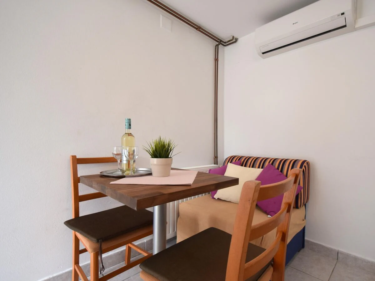 Apartment One bedroom apartment with terrace Čižići, Krk A-20348-c - Outdoor photo 3