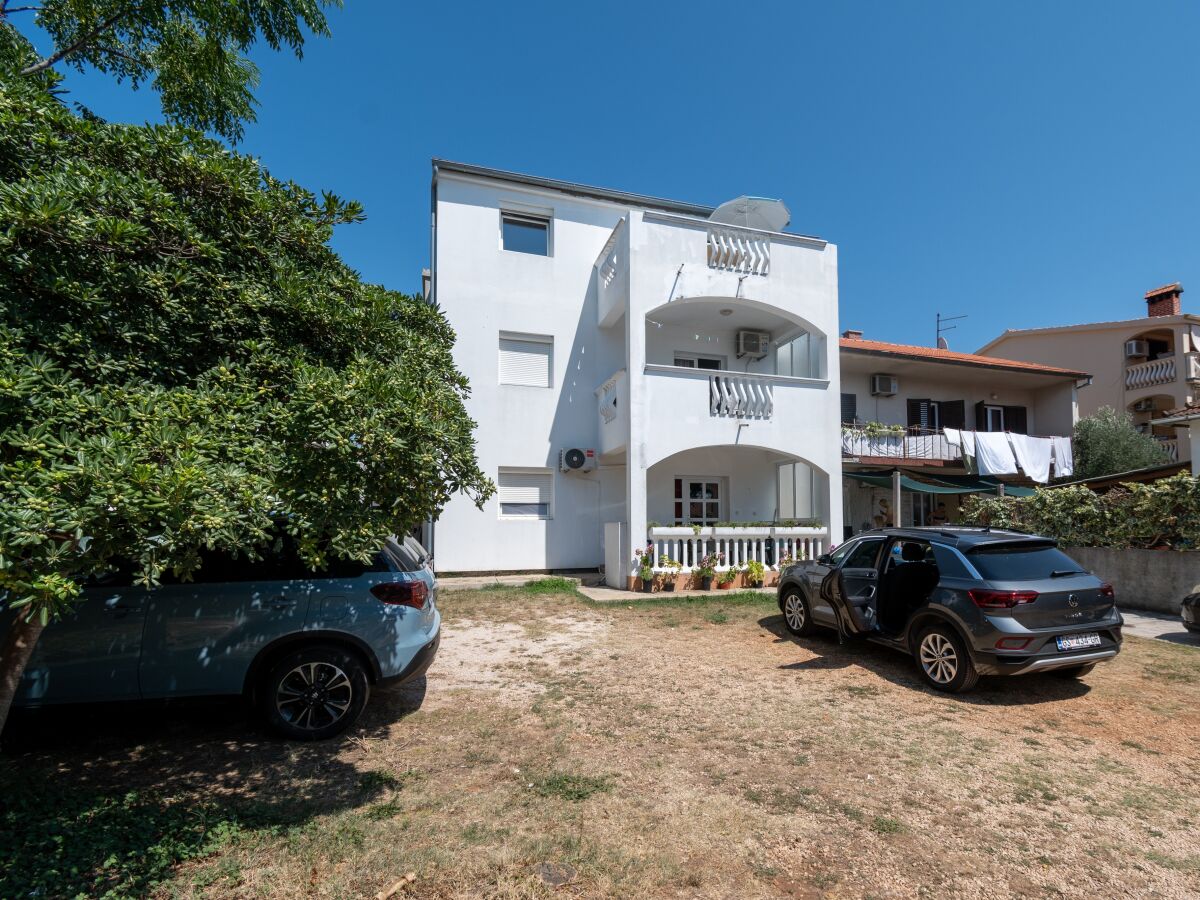Apartment Two bedroom apartment near beach Zadar - Diklo, Zadar A-20894-c - Outdoor photo 3