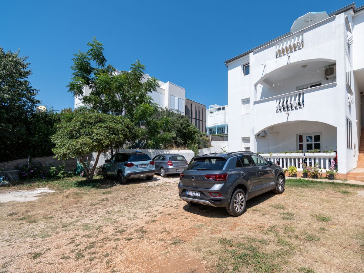 Apartment One bedroom apartment near beach Zadar - Diklo, Zadar A-20894-e - Outdoor photo 2