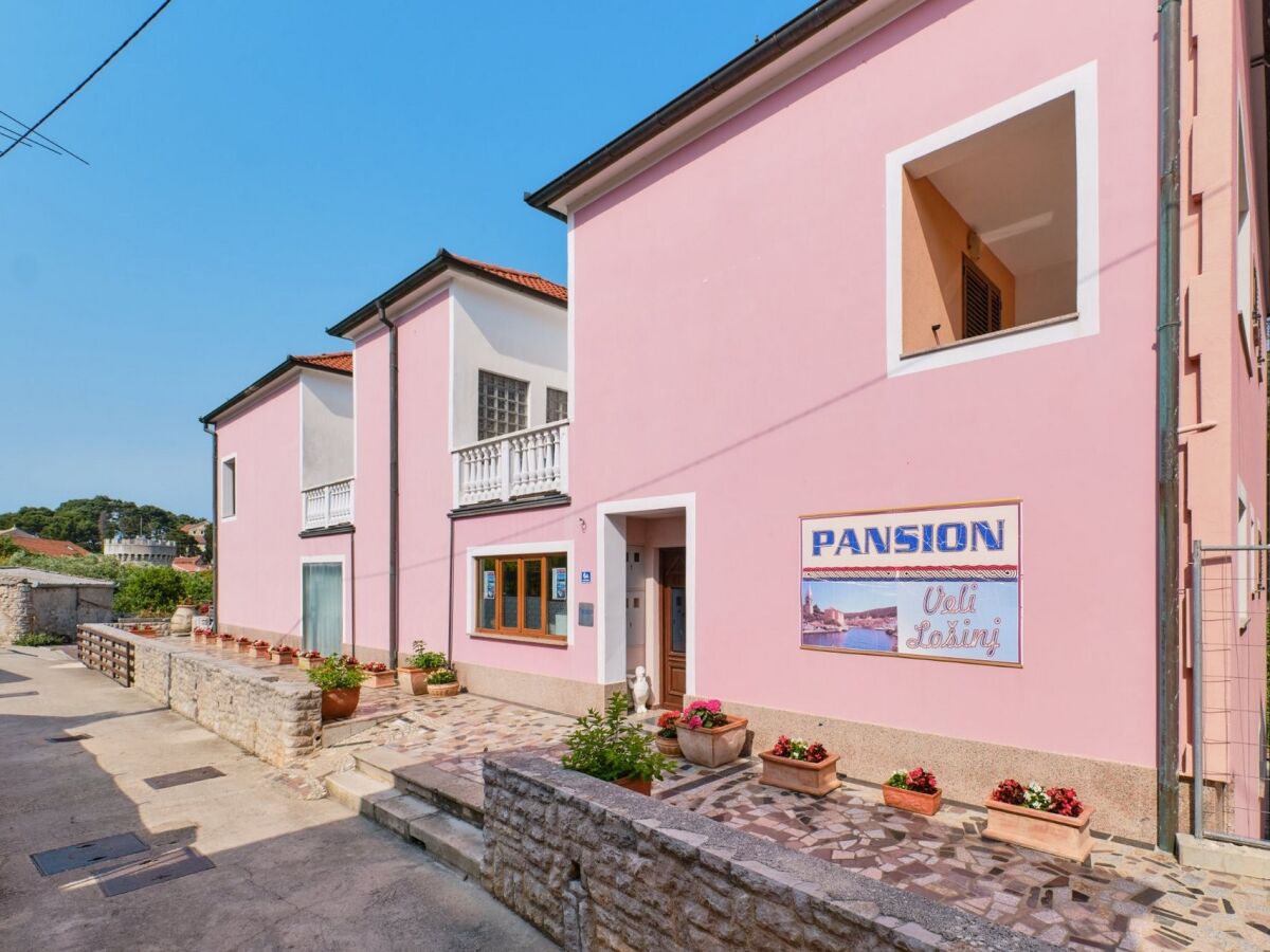 Holiday room with terrace Veli Lošinj, Lošinj S-21045-h