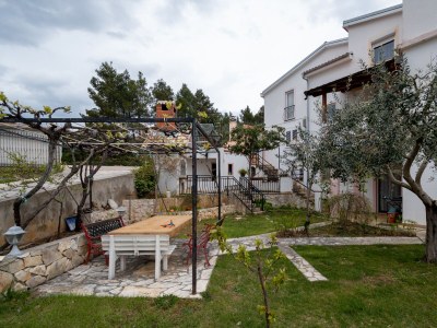 Apartment Three bedroom apartment with terrace and sea view Posedarje, Novigrad A-21123-b in Posedarje - Apartment