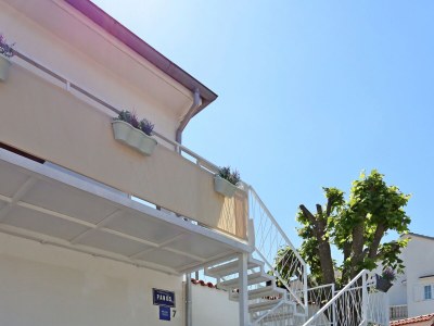 Holiday room with balcony Novi Vinodolski S-21509-a - Outdoor photo 10