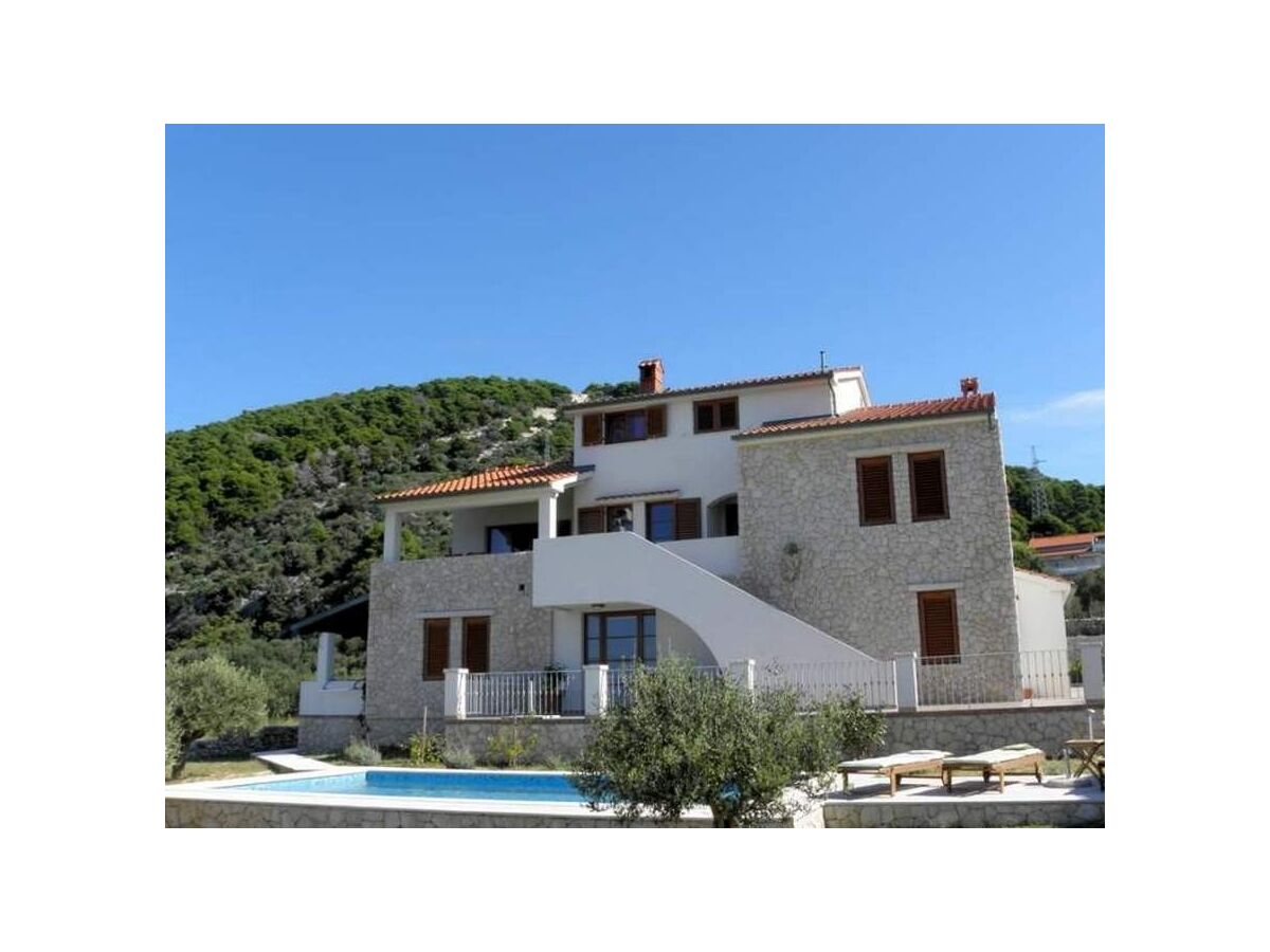 Apartment Two bedroom apartment with terrace and sea view Barbat, Rab A-22358-a - Outdoor photo 3
