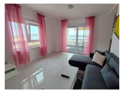 Apartment Two bedroom apartment with balcony and sea view Barbat, Rab A-22251-b in Rab - Apartment