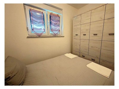 Apartment Two bedroom apartment with balcony and sea view Barbat, Rab A-22251-b - Outdoor photo 8