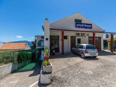 Apartment Studio flat with terrace and sea view Brist, Makarska AS-22463-a - Outdoor photo 4