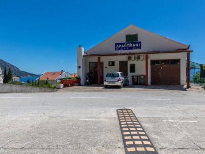Apartment Studio flat with terrace and sea view Brist, Makarska AS-22463-a - Outdoor photo 6