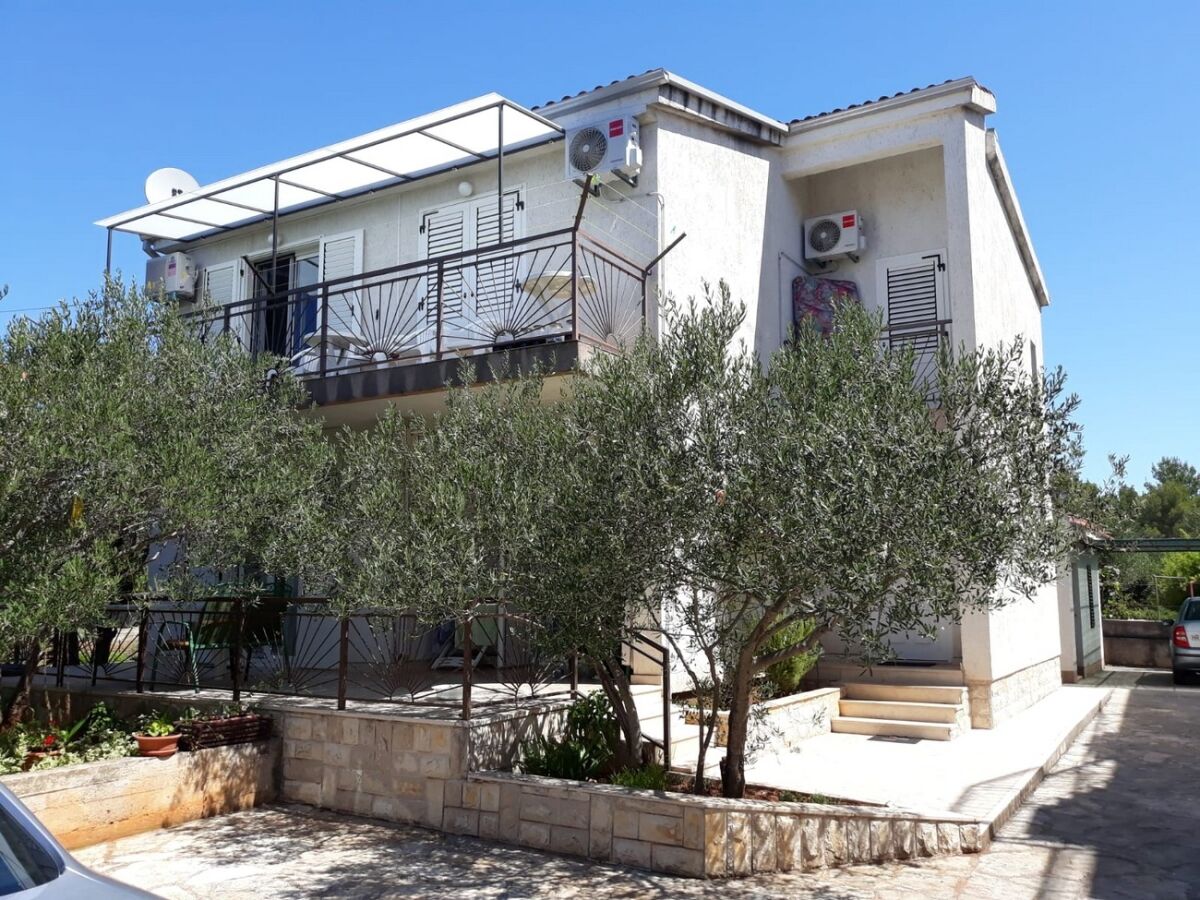 Apartment Two bedroom apartment with balcony Srima - Vodice, Vodice A-22994-a - Outdoor photo 2