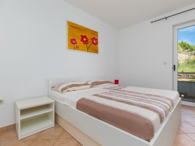 Apartment Two bedroom apartment with balcony and sea view Lokva Rogoznica, Omiš A-23105-c in Lokva Rogoznica - Apartment