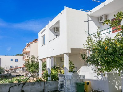 Apartment Two bedroom apartment with balcony Tučepi, Makarska A-22936-a - Outdoor photo 2