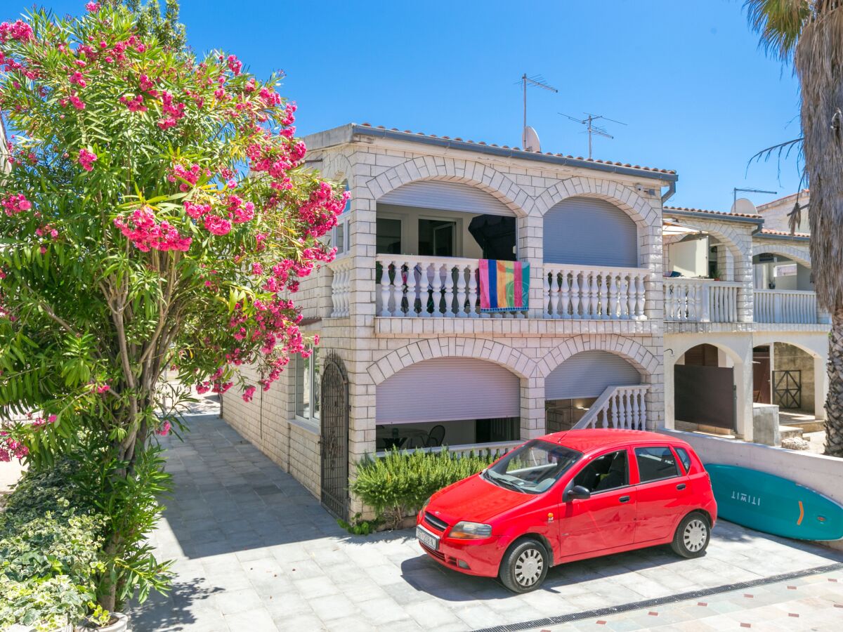 Apartment One bedroom apartment near beach Rogoznica A-23414-b - Outdoor photo 2
