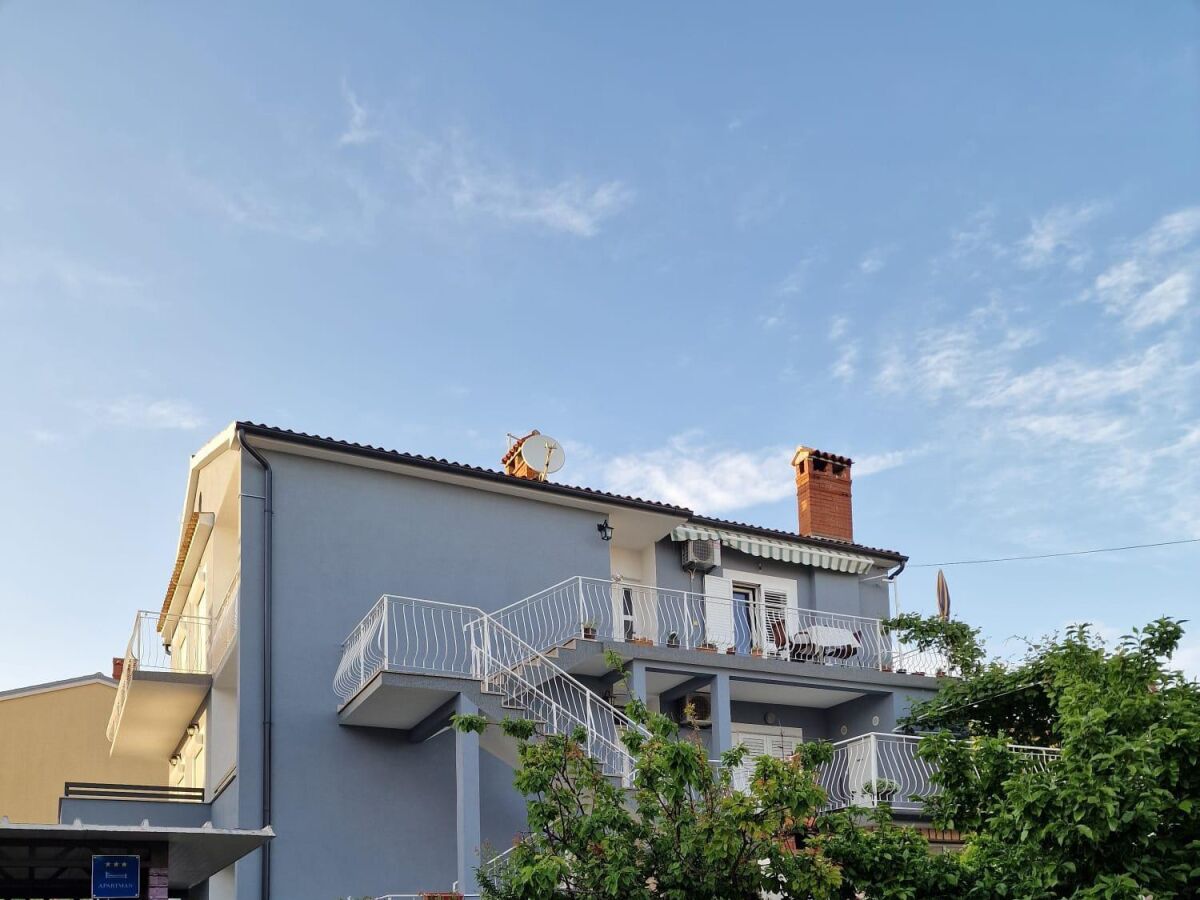 Apartment One bedroom apartment with terrace Rovinj A-23506-a - Outdoor photo 4