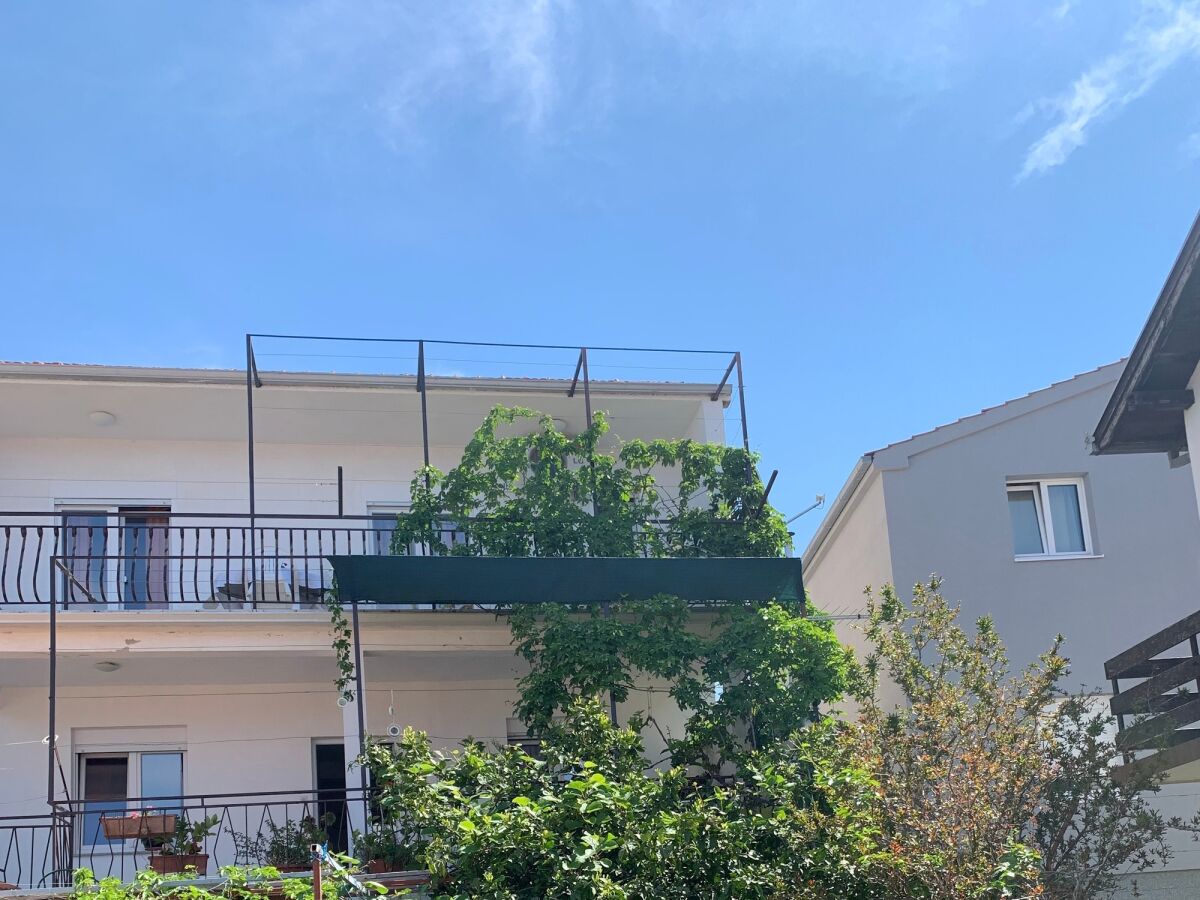 Apartment Three bedroom apartment with balcony and sea view Rogoznica A-23796-b