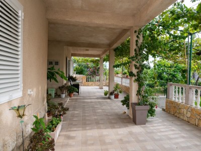 Apartment Two bedroom apartment with terrace and sea view Lopar, Rab A-23736-b - Outdoor photo 14
