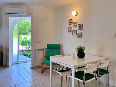 Apartment One bedroom apartment with terrace Šilo, Krk A-18678-a - Outdoor photo 13