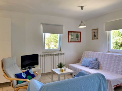 Apartment Two bedroom apartment with terrace Šilo, Krk A-18678-b - Outdoor photo 9