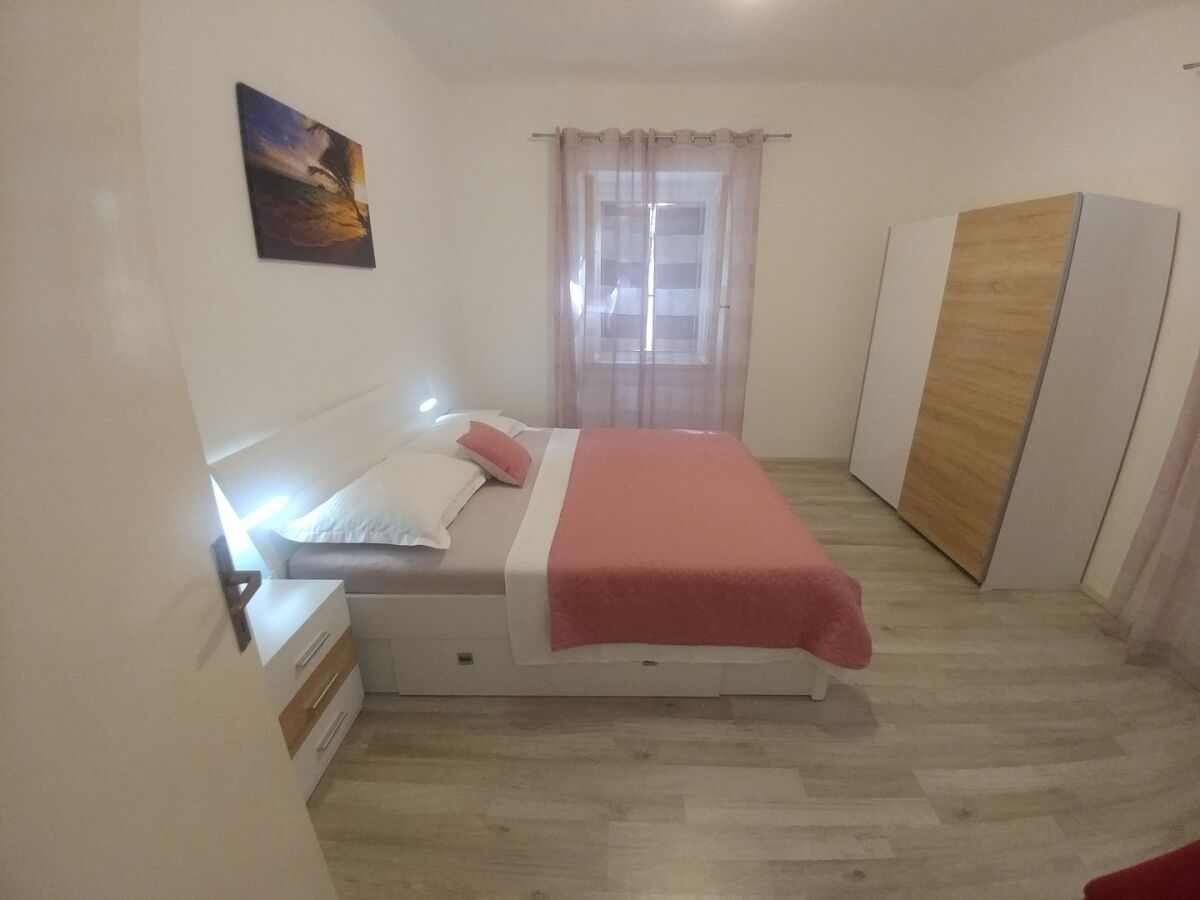 Apartment Four-bedroom apartment near beach Cove Vela Stiniva, Hvar A-19895-a