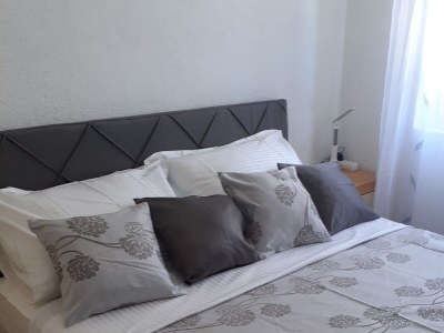 Apartment One bedroom apartment near beach Povlja, Brač A-24248-c - Outdoor photo 12
