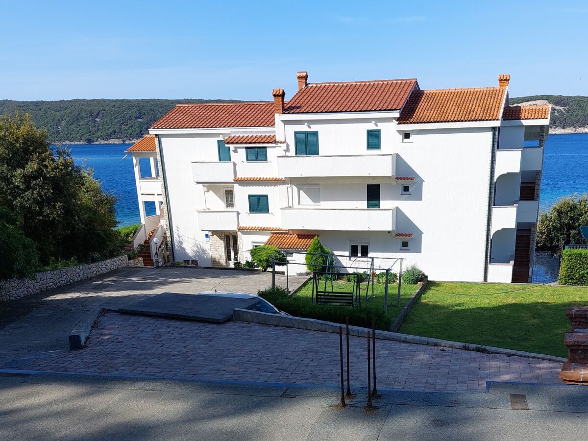 Apartment One bedroom apartment near beach Supetarska Draga - Gonar, Rab A-24423-b