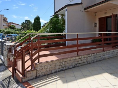 Apartment Two bedroom apartment with terrace Selce, Crikvenica A-24439-a - Outdoor photo 5