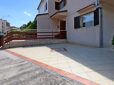 Apartment One bedroom apartment with terrace Selce, Crikvenica A-24450-b - Outdoor photo 7