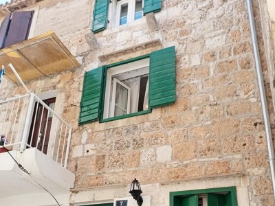 Holiday room with terrace Komiža, Vis S-24523-b in Komiza - Holiday room