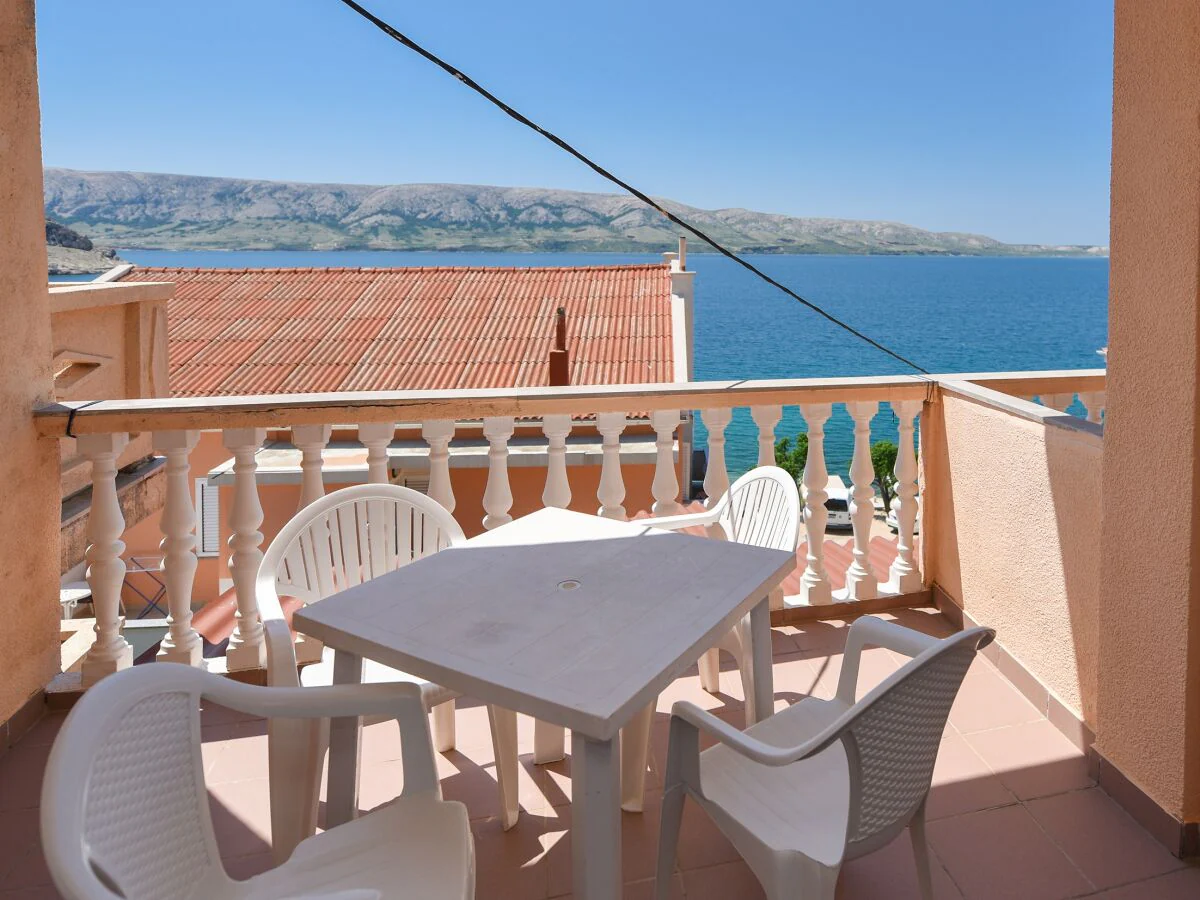 Apartment One bedroom apartment near beach Metajna, Pag A-6522-e