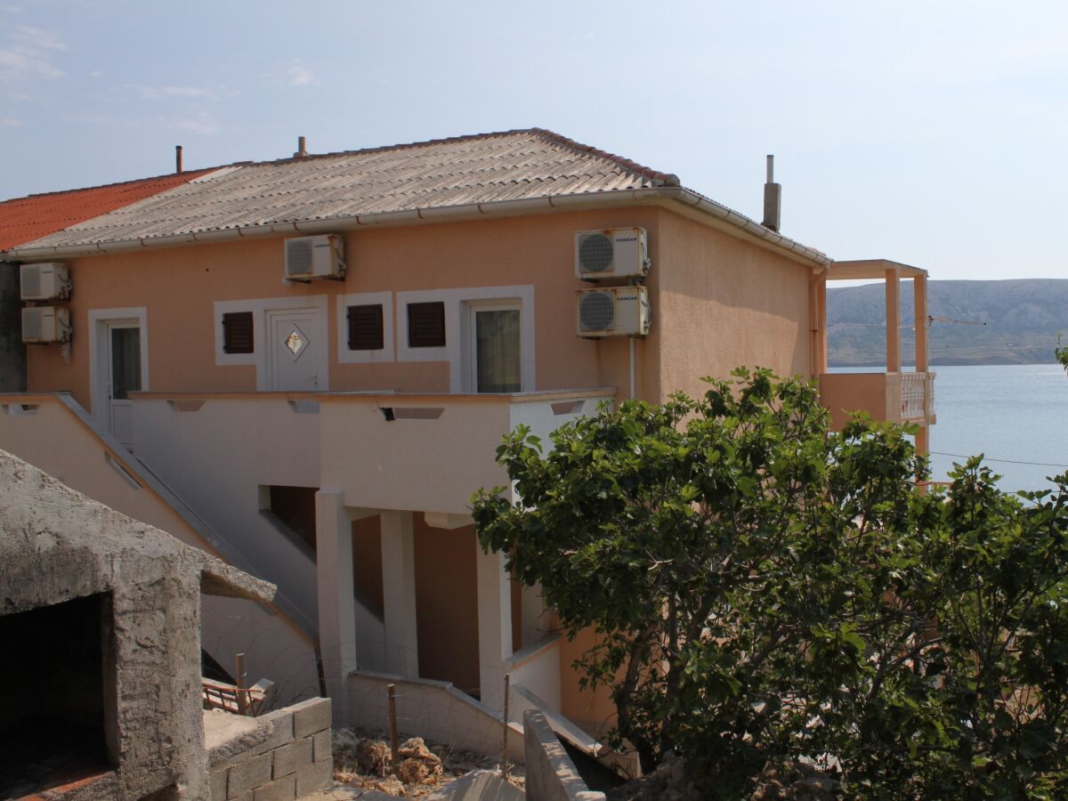 Apartment One bedroom apartment near beach Metajna, Pag A-6522-f - Outdoor photo 4