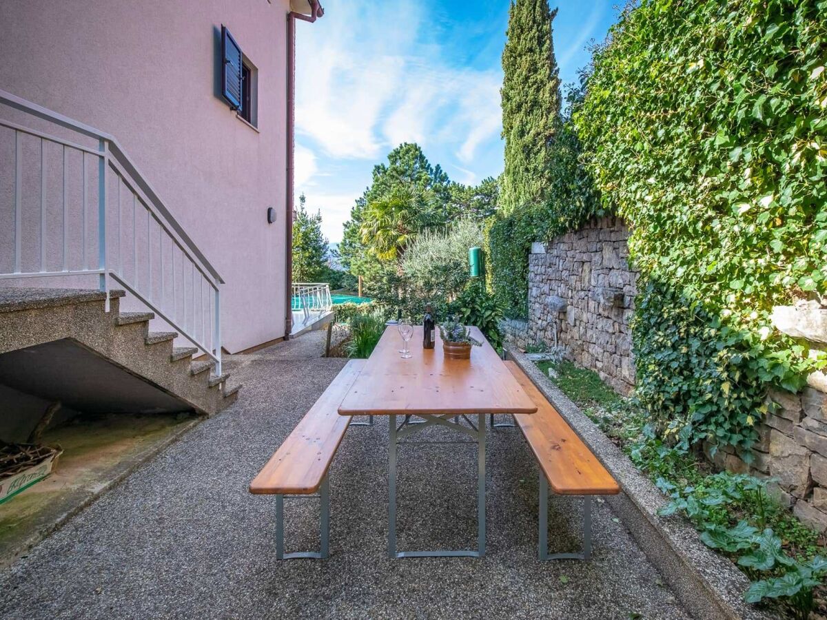 Apartment One bedroom apartment with terrace Njivice, Krk A-21868-a - Outdoor photo 3