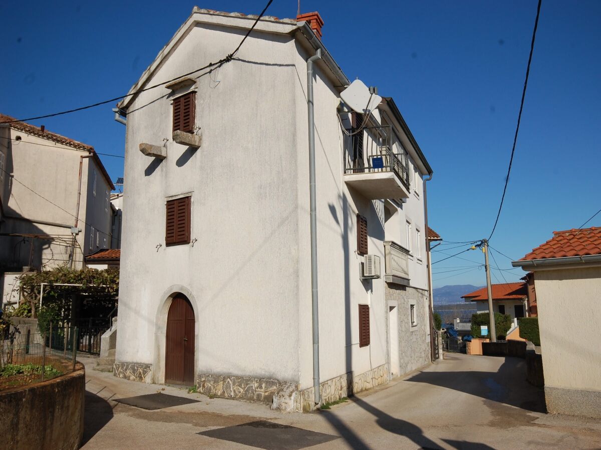 Apartment One bedroom apartment with balcony and sea view Vantačići, Krk A-20659-a