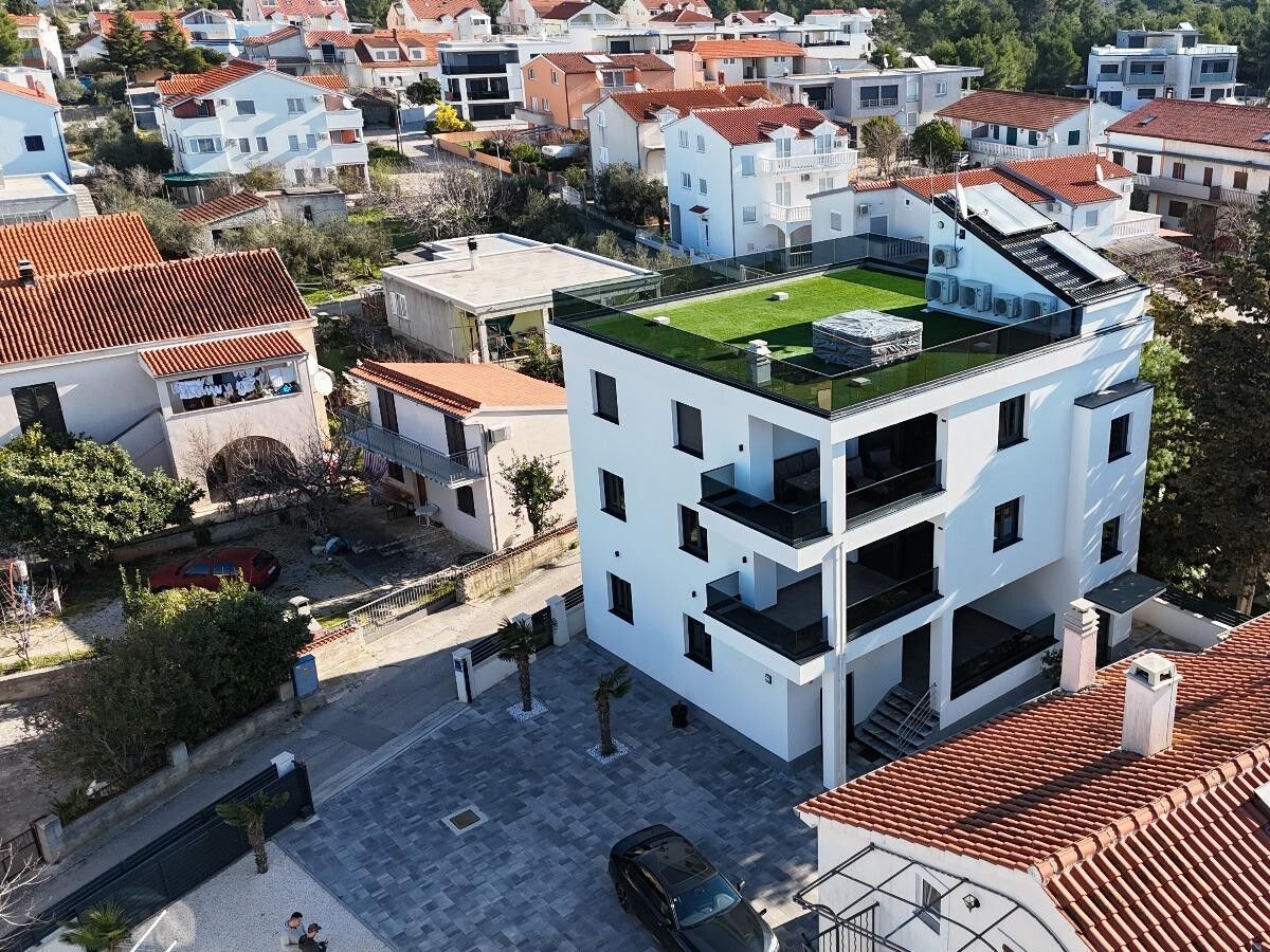 Apartment Two bedroom apartment near beach Srima - Vodice, Vodice A-24956-a - Outdoor photo 4