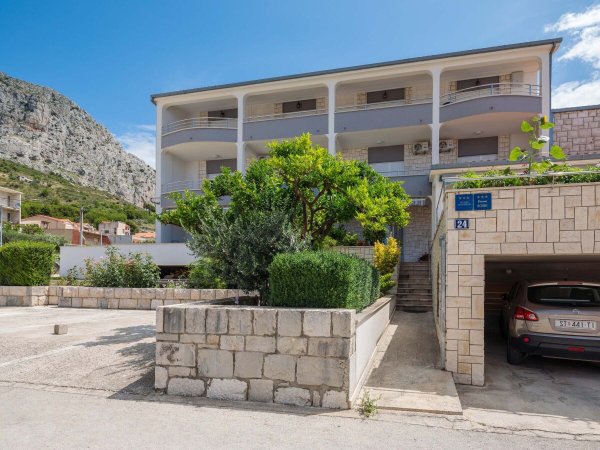 Apartment One bedroom apartment with balcony and sea view Duće, Omiš A-18155-a - Outdoor photo 2