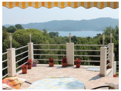 Apartment One bedroom apartment with terrace and sea view Viganj, Pelješac A-21912-b in Kuciste - Apartment
