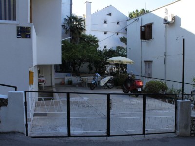 Holiday room with air-conditioning Makarska S-6778-c - Outdoor photo 4