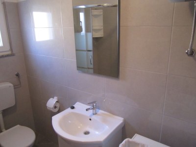 Apartment Two bedroom apartment with terrace and sea view Maslenica, Novigrad A-6573-d - Outdoor photo 13