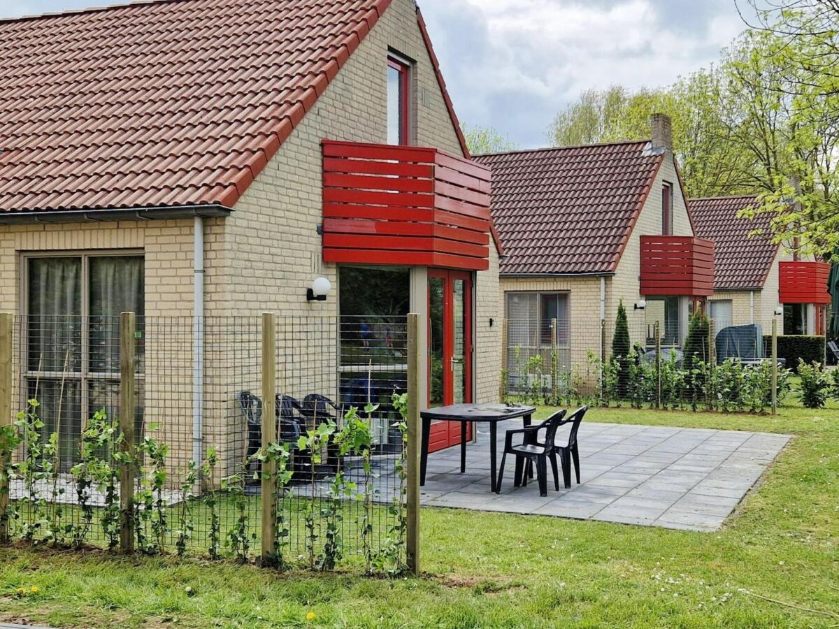 Holiday park Ruhiger Bungalow in Ufernähe - Outdoor photo 2