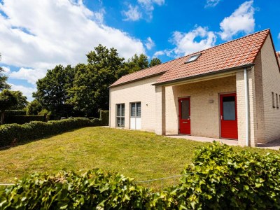 Bungalow Freistehender Bungalow am Waldrand - Bungalow
