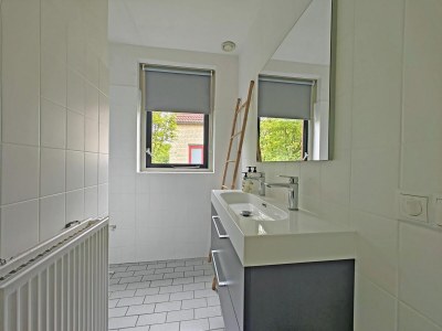 Holiday house Bungalow mit Terrasse und Seeblick - Features photo 9