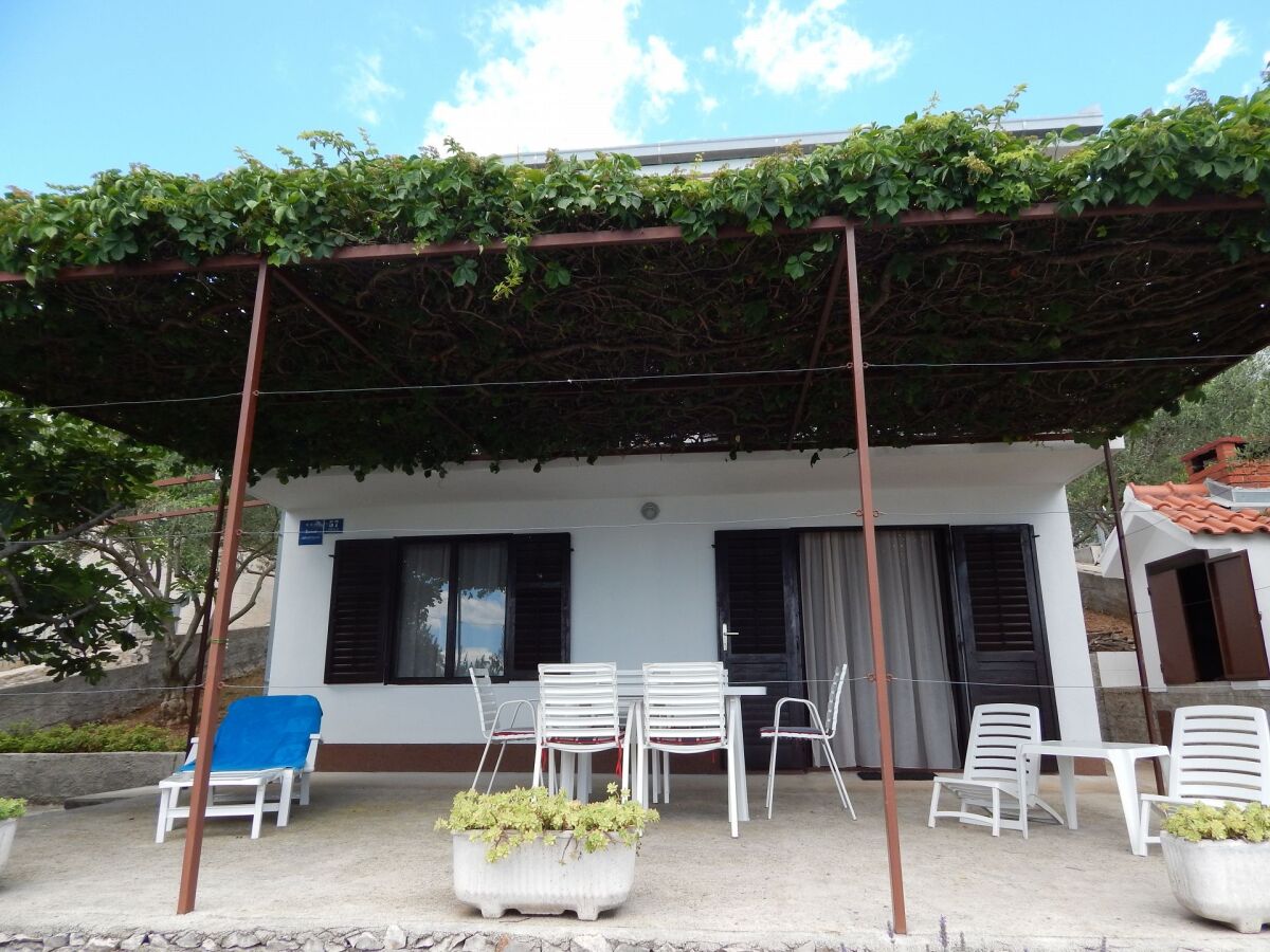 Apartment One bedroom apartment near beach Okrug Donji, Čiovo A-17078-a