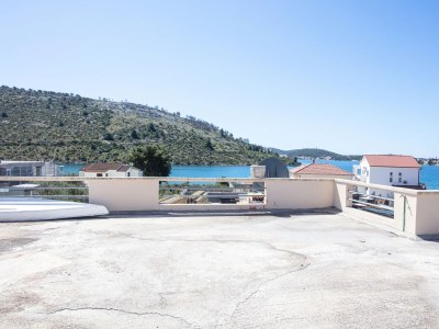 Apartment Three bedroom apartment with terrace and sea view Stupin Čeline, Rogoznica A-21279-a - Outdoor photo 13