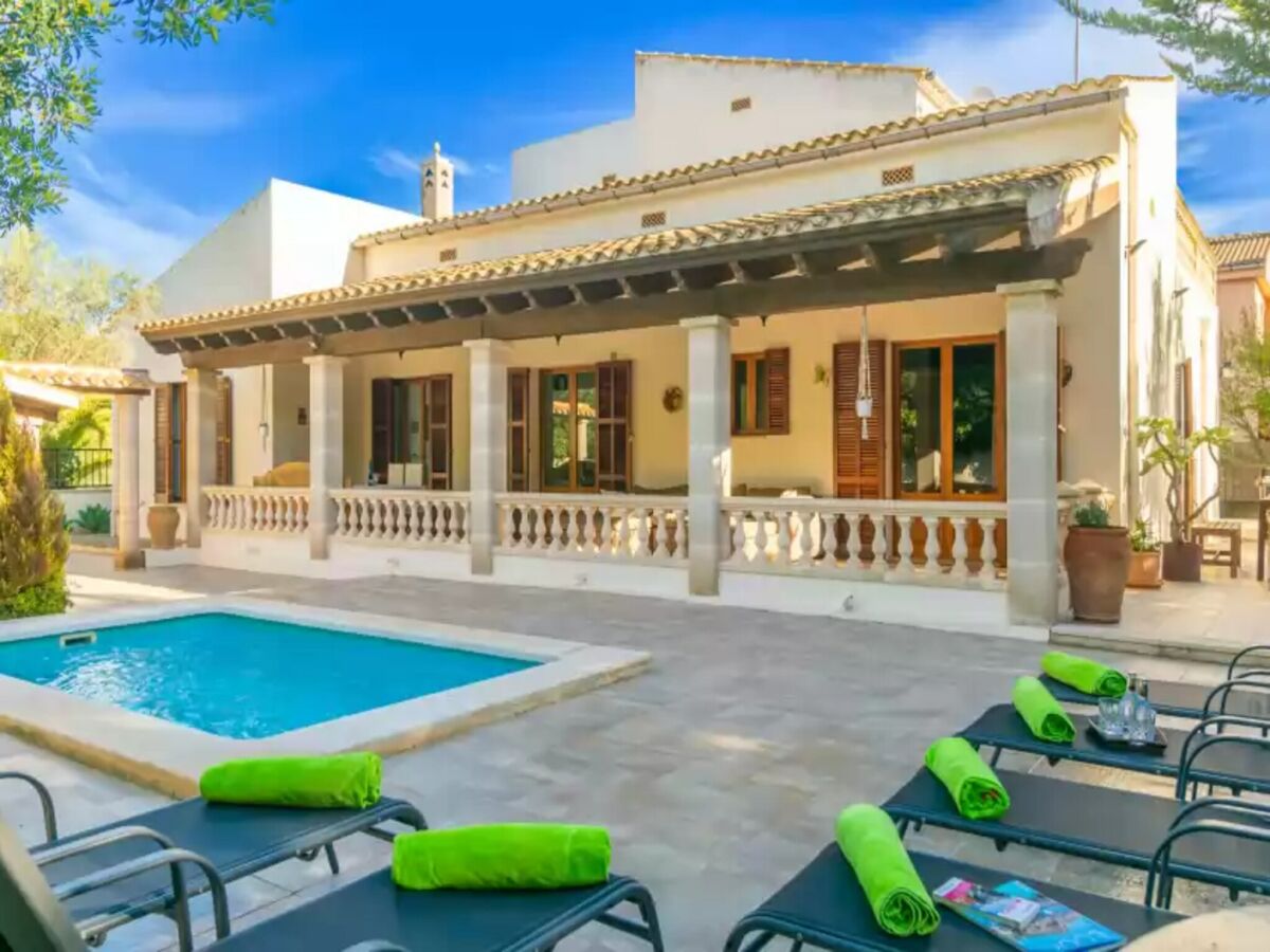 Villa Pomeres 9 - Ferienhaus Mit Privatem Pool