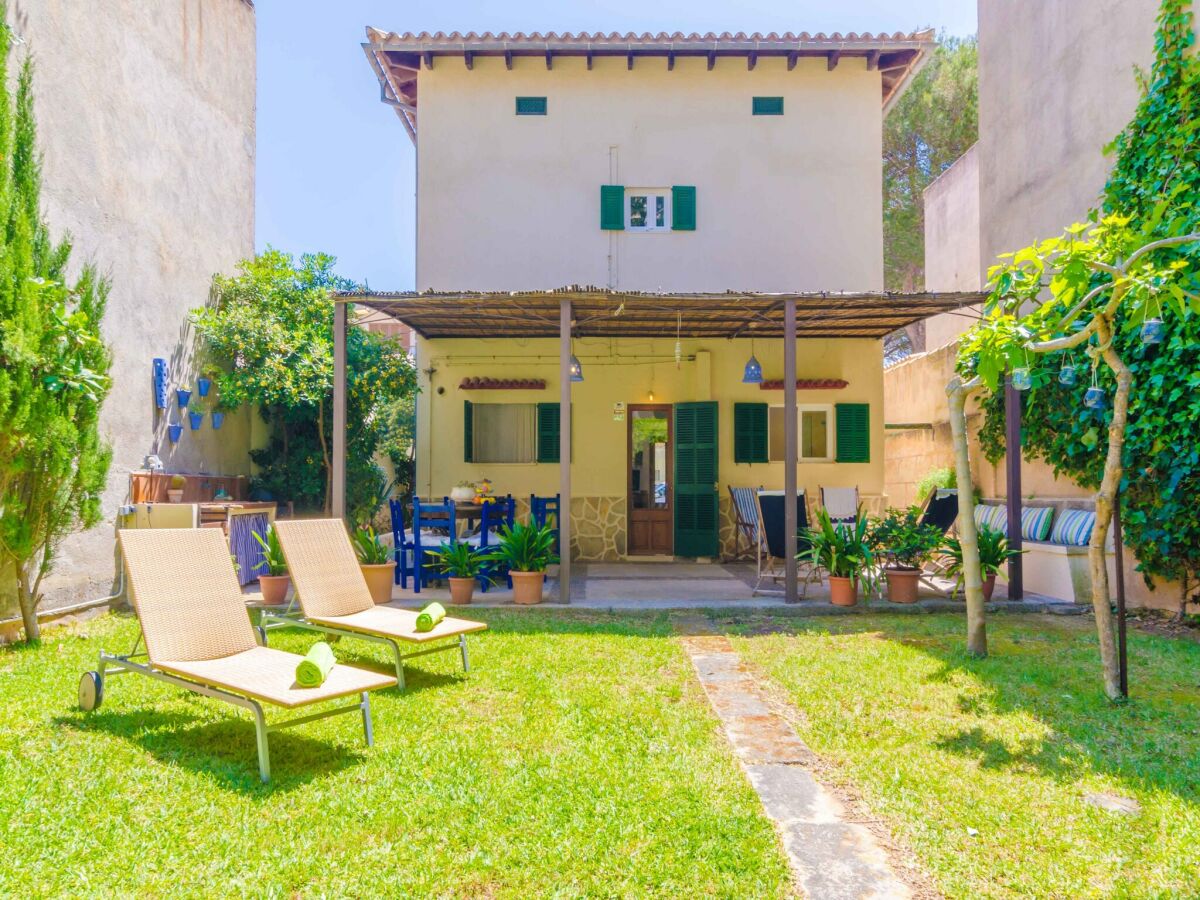 Holiday house Penya - House In S'illot-cala Morlanda. Free Wifi