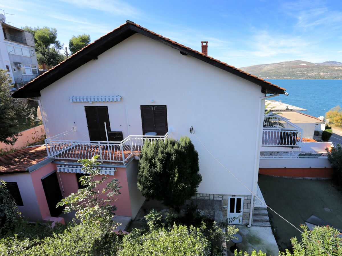 Apartment One bedroom apartment near beach Arbanija, Čiovo A-8651-b - Outdoor photo 2