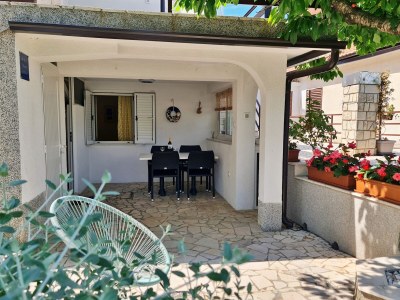 Apartment One bedroom apartment near beach Šilo, Krk A-18740-a - Outdoor photo 25