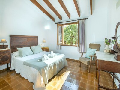 Villa Villa in Pollensa with Stunning Mountain Views - Features photo 19