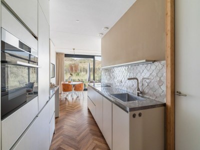 Holiday house Inviting apartment with a garden - Features photo 18