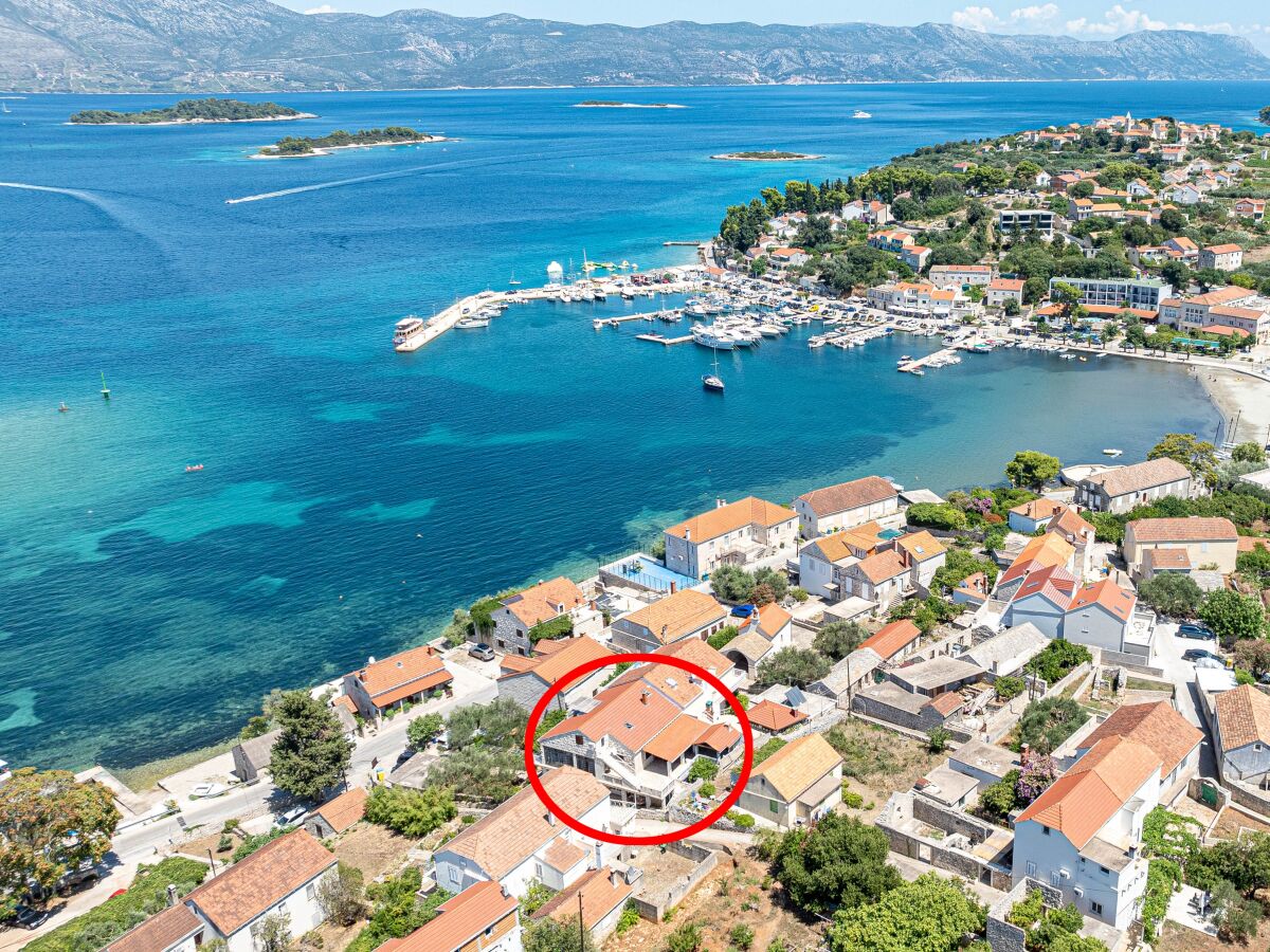 Apartment Comfortable and spacious apartment near beach Lumbarda, Korčula A-21290-a - Outdoor photo 2