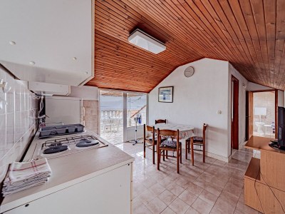 Apartment Comfortable and spacious apartment near beach Lumbarda, Korčula A-21290-a - Outdoor photo 16