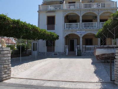 Apartment Two bedroom apartment near beach Metajna, Pag A-6497-b - Outdoor photo 15