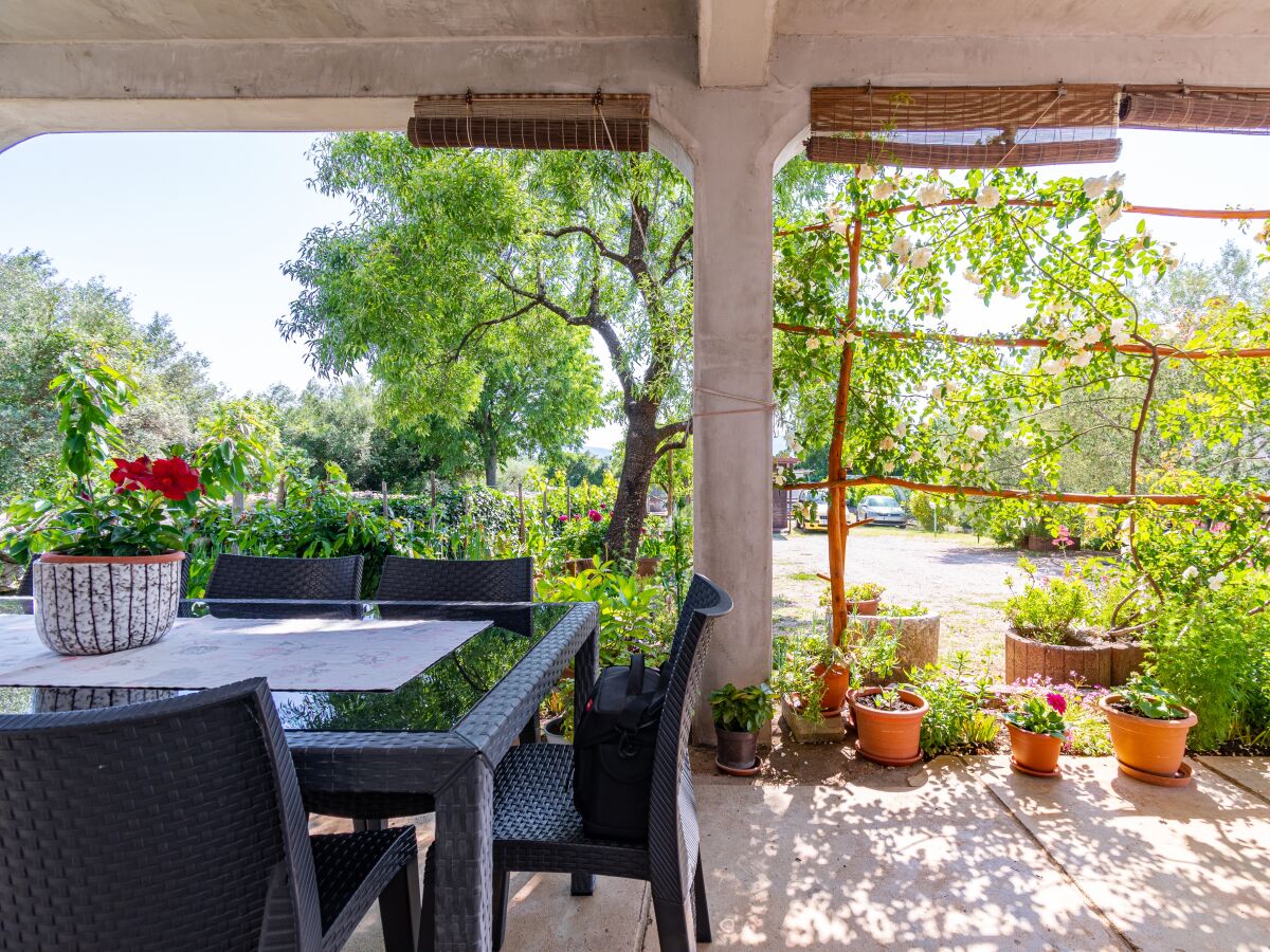 Holiday room with air-conditioning Skrbcici, Krk S-21231-b